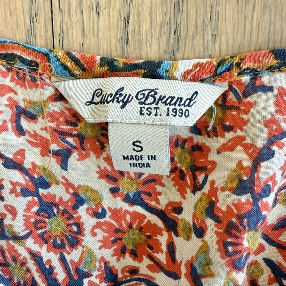 Lucky Brand Women’s Studded Border Scarf Print Boho Cap Sleeve Tee Size Small - Picture 13 of 13